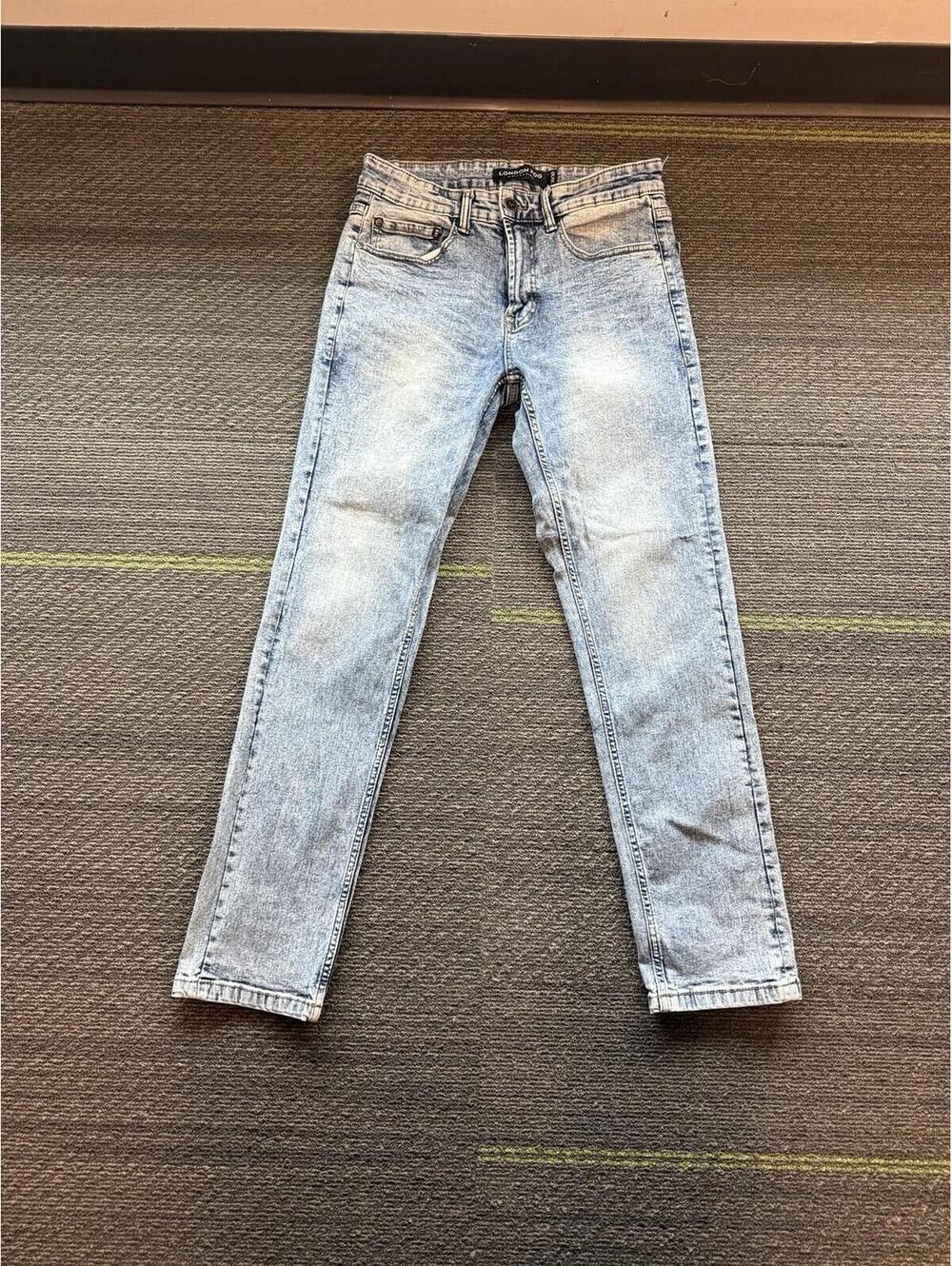 London Fog Men's Light Denim 30Wx30L Straight Slim Fit, Stylish Vintage Wear